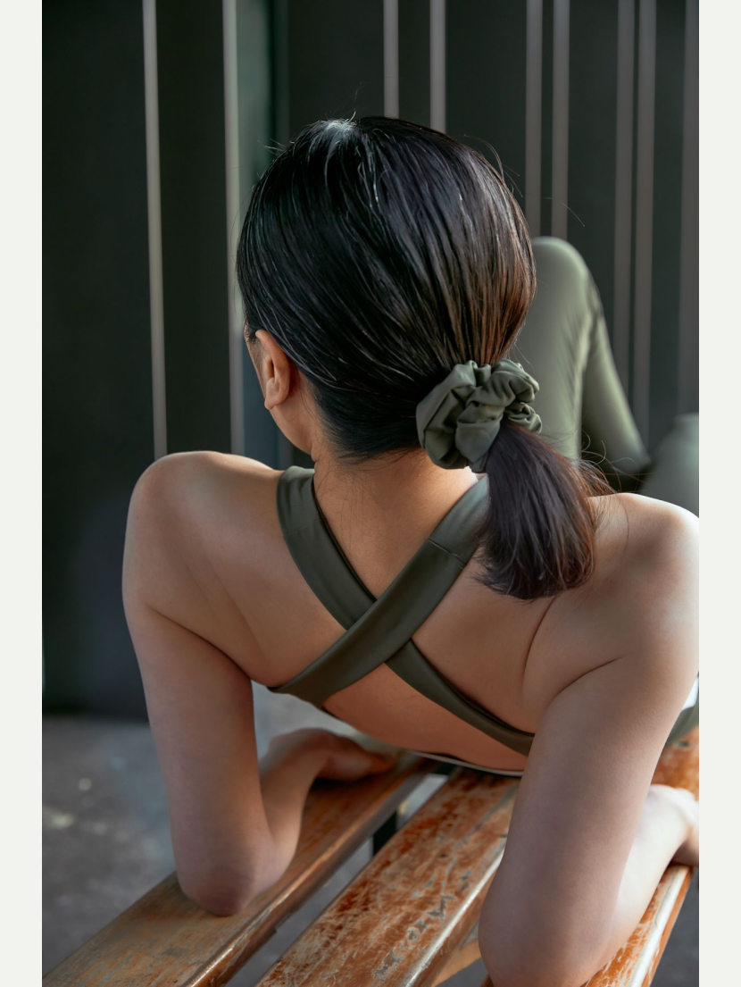 Brassière de yoga Vert Olive NUNA